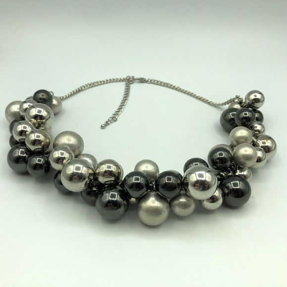 RETRO Silver Tone & Dark Grey Faux Pearl Charm Bead Necklace Festival Party - Picture 2 of 15